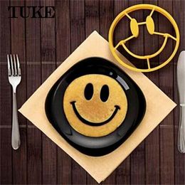 Kitchen Silicone Lovely Style Smiling Face Shape Egg Mould Breakfast Fried Eggs Mould Cute Interesting Mould