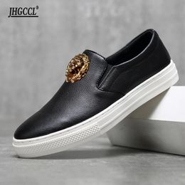 luxury casual white shoes new men flat shoes luxury designer sneakers Leather leisure loafers foreign trade leisure shoes A16