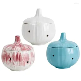 Storage Bottles Creative Ceramic Garlic Jar With Lid Sealed Exquisite Hollow Ginger Dried Chilli Container Saver For Home