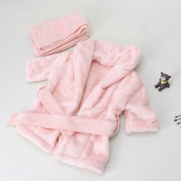 New Baby Bathrobes Bath Towel Solid Colour Warm Baby Hooded Robe With Belt Newborn Photography Props Baby Photo Shoot Accessories