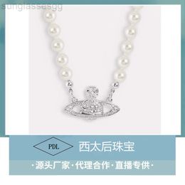 Designer Viviane Westwood Paired Western Empress Dowager Flat Saturn Pearl Necklace Womens Light Luxury Netizens Classic Full Diamond Planet Collar Chain High Ver