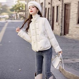 New Chinese Style for Female Winter Socialite, Small Fragrant Wind Button Embroidery Short 90 White Duck Down Jacket