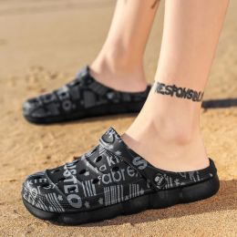 Summer Men Sandals Platform Clogs Beach Slippers Men Shoes Aqua Breathable Hollow Out Garden Slippers black Water Shoes