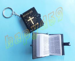 1pcs English Christian Gospel Christmas gifts crafts mini bible keychain God day school supplies key ring souvenir