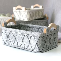 Felt Storage Basket Desk Organiser Toy Basket Storage Bins Makeup Organiser Basket Desktop Wooden Handle Storage Organiser Box