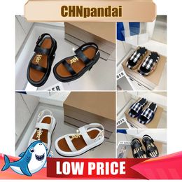 Shoes fashion easy matching Daily Outfit Luxury Designer Sandals Women Vintage Classic Slipper Sandal Plaid Stripes Summer Ladies Outdoor eur 35-42 best price