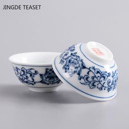 2 Pcs/lot Chinese Blue and White Porcelain Teacup High-quality Master Ceramic Tea Cups Tea Bowl Single Cup Tea Set Accessories