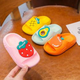 Cartoon Strawberry Kids Slippers for Boys Summer Beach Indoor Slippers Cute Girl Shoes Home Soft Non-Slip Cute Children Slippers 240407