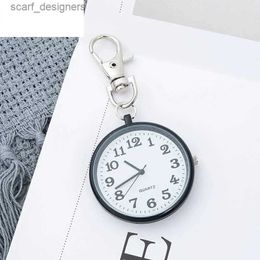 Pocket Watches Fashion Pocket Small Round Numbers Have Luminous Dots Keychain Pocket Clock New Nurse Accessories For Work es Y240410