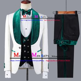 3 Pieces (Jacket+Pants+Vest) White Floral Pattern Men Suit Set Green Velvet Lapel Wedding Suits For Men Slim Fit Costume Homme