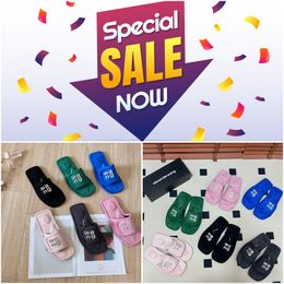 Designer slides Luxury Sandals Women Slip On Black pink green grey Pool suede VELCRO GAI fashion week party 35-42