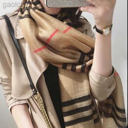 Scarves Wholesale of high-end scarves made of genuine silk and wool blended with new checkered scarves for women in autumn and winter K 240410