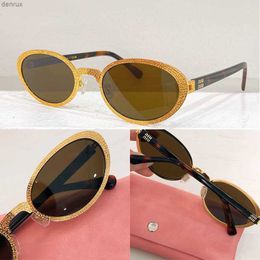 Sunglasses Retro and fashionable oval metal gradient sunglasses with acetate legs and metal niuniu on temples metal oval frame with engraved pattern patterns MV87A