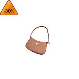 the Factory Sells High Quality Designs Womens 2024 New Triumphal Arch Leather High-end Feeling Tilly Armpit Fashionable Vintage Bag Handbag