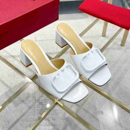 Summer popular Women's sandals 2024 fashion luxury brand business work leisure travel letter logo Women's high heels Men's flat shoes 24.4.10.vk