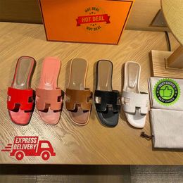 Luxury Top Quality Famous Designer Sandals Women Oran Sandal Leather Summer Beach Classic Slides Flat Calfskin Slide Orange Platform Slippers Room Womens Sliders