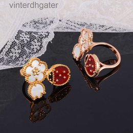 High End Vancefe Brand Designer Rings for Women Light Luxury and High Grade Clover Jewellery Rose Gold Red Jade Seven Lady Senior Brand Logo Designer Jewellery