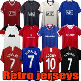 Retro soccer jerseys 1982 83 86 88 92 94 98 99 Ronaldo Rooney Giggs Nani Manchesters 2001 02 04 05 06 07 2008 Scholes Tevez BERBATOV VIDIC vintage classic football shirt