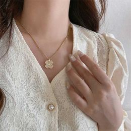 Pendant Necklaces Lucky Four Clover Necklace For Women Opal Flower Pendant Necklaces Fashion Clavicle Chain Choker Wedding Jewelry Gift 240410