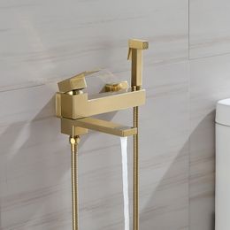 Brushed Gold Bathtub Shower Mixer Faucet Wall Mount Bathroom Tub Mixer Tap with Hand Shower Bidet Set Matte Black Fashion