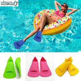 Diving Accessories Child Adult Silicone Swimming Professional Diving Frog Shoes Short Fins Free Diving Floating Boots Training Swimming Equipment Y240410