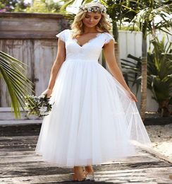 Vintage Lace Short Wedding Dresses Tulle Modest Cap Sleeve V Neck Bohemian Beach Garden Bridal Gowns 2019 Anke Length Vestido De N9316351