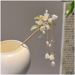 White Flower Hair Sticks Forks Elegant Floral Hairpins Clips Pearl Pendant Headpieces for Women Party Hair Bun Maker Jewelry