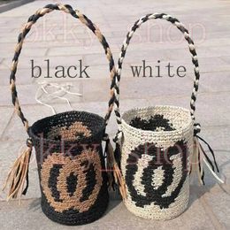 Handmade woven bag straw bag totes bag handbag designer bag beach bag fashionable mesh hollow summer woven bag vacation bag large capacity shopping bag