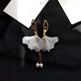 Fashion tassel pendant earrings Cute Romantic Acrylic long Dancing girl minimalist style Dangle Earring Jewellery 240403