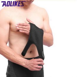 AOLIKES 1 Pcs Sport Wristband For Gym Wrist Support Strap Wrap carpal tunnel wrist brace band wrist retainer Splint Men Women