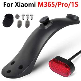 Rear Mudguard Scooter Fender for Xiaomi M365/pro 1S Pro2 Short Ducktail Rear Wing Taillight Kickscooter Replacement Accessory