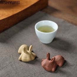 1PCS Handmade Purple Clay Fingertip Tea Pet Rabbit Statue Tea Figurine Ornament Boutique Oolong Tea Table Accessories Decoration