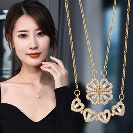 Pendant Necklaces 2023 Lucky Four-leaf Clover Necklace Women Magnet Heart Pendant Necklace Clavicle Chain Charm Wedding Jewellery Anniversary Gift 240410
