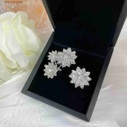 High quality VVS diamond vanclef clover rings women High Set Noble Temperament Elegant Lotus Full Diamond Ring Light Senior Jewellery with brand box