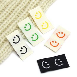 50Pcs Smiling Cloth Label Handmade Tags for Clothing Hand Made Label for Children Hats Garmrnt Accessories DIY Carfts 20*39MM