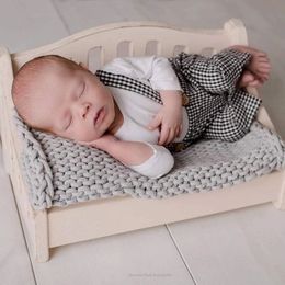 Borda de pografia de pografia cadeira de bebê berço de berço posando sofá baby picahoot adereços nascidos rattan prop fotografia 240326