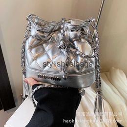 Shoulder Bags Stuff Sacks This years popular handbag for women in 2024 new high-end diamond grid shoulder bag fashionable niche chain crossbody bucket H240410