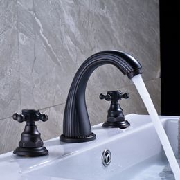 Shiny Gold Solid Brass Bathroom Sink Faucet Double Handles Single Spout Mixer Tap Deck Mount Cold Hot Water Mixer Crane Tap