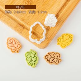 Autumn Series Biscuit Mould Pumpkin Mushroom Palm Fruit Leaf Pattern Cookie Cutter Stamp Home DIY Kitchen Tools Accessories