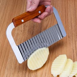 Potato Carrot Wavy Edged Knife Cutter Slicer Wood Handle Vegetable Fruit Cutting Peeler Cooking Tools Tableware
