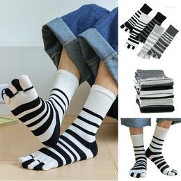 Men's Socks 1 Pairs Man 5 Finger Cotton Classic Black White Stripe Zebra Toe Sport Anti-odour Sweat-Wicking Five-Toe Split