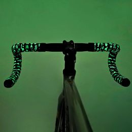 1 Pair Road Bike Shock-absorbing Handlebar Strap Fluorescence Glow-in-The-Dark Road Bike Handlebar Tape Steering Wheel Cover