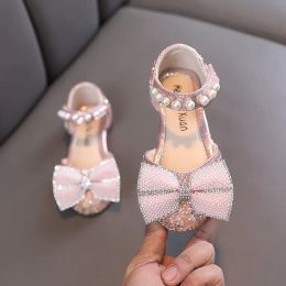 Sneakers AINYFU New Girls Rhinestone Sandals Children's Sequin Pearl Bow Flat Sandals Kids Fashion Bling Hollow Out Sweet Princess Shoes