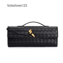 Lady Bags Single Andiamo Bag Fashion Handle bottegs 2024 Hardware New Long Clutch Buckle Venetas Cross Purse Luxury Woven Shoulder Women Baguett Stick Lock RU7U