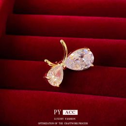 Genuine Gold Electroplated Zircon Butterfly Brooch for Women in South Korea Instagram, Light , Fashionable Suit, Brooch, Elegant and High-end Accessories