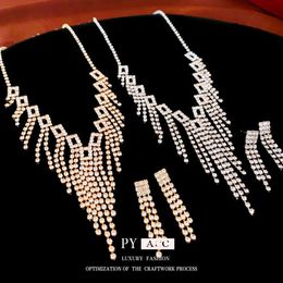 Sparkling Diamond Tassel Necklace, Internet Famous New Autumn Winter Collarbone Women's High-end Feeling, Light , Niche Temperament, Neck Chain, and