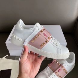 New Designer Casual Shoes White Cowhide Studded Sneakers Luxury Low Edge Stripe Shoes Patchwork white Leather Flat Trendy Outdoor Trainers Size 35-44