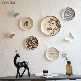 NOOLIM Creative Ceramic Wall Hanging Plate Restaurant Wall Hanging Decorative Plate Ornaments Cafe Bar Wall Decoration