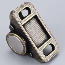 Strong Magnetism Catches Door Stopper Retro Furniture Fittings Zinc Alloy Bronze Neodymium Magnet Latch for Cupboard Cabinet