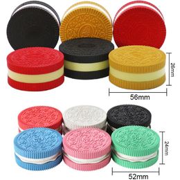 Oreo Biscuit Plastic Smoking Herb Grinders 2-Layer Biodegradable Flat Toothed Sandwich Biscuit Shape Tobacco Crusher Spice Shredder Hand Grinders Device